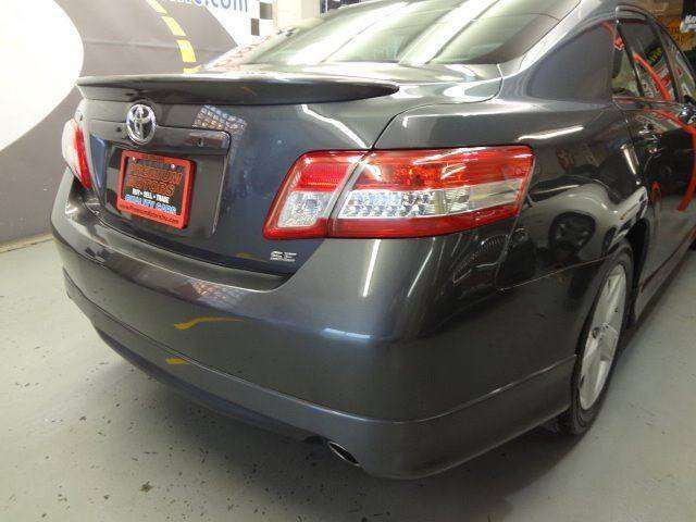 2011 Toyota Camry SE 4dr Sedan 6A